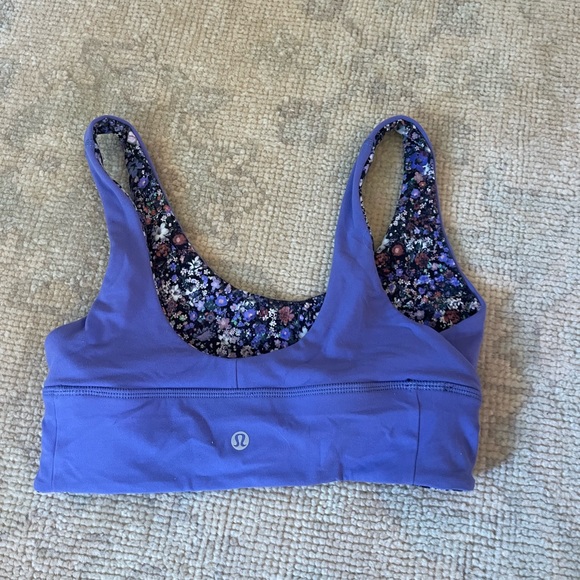 Lulu lemon reversible top - Picture 4 of 4